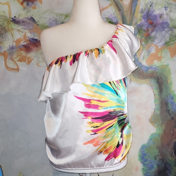 HeartSoul Tops - HeartSoul White Asymmetrical Ruffled Blouse